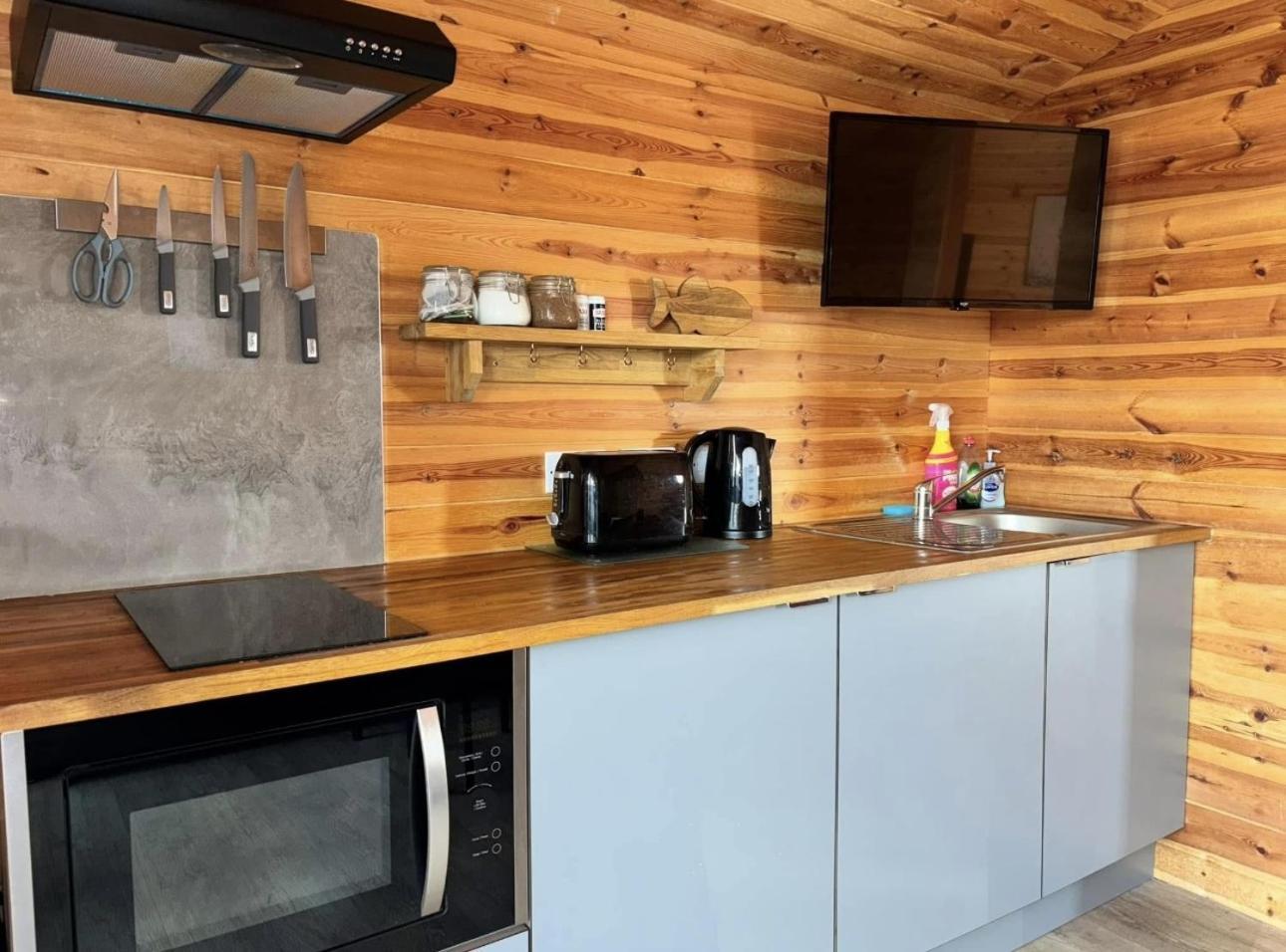 Lakeside Fishing Retreats Boston Room photo